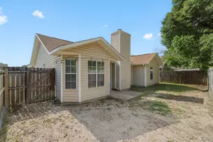 946 Emily Cir, Fort Walton Beach, FL 32547 - Photo 21