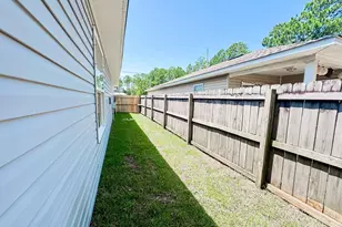 9296 Military Trail, Navarre, FL 32566 - Photo 25