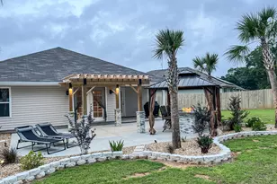 957 Lovebird Ct, Pensacola, FL 32534 - Photo 1