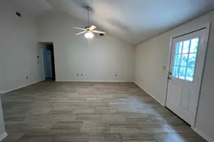 71 NW Olde Cypress Circle, Fort Walton Beach, FL 32548 - Photo 9