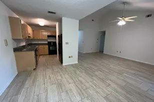 71 NW Olde Cypress Circle, Fort Walton Beach, FL 32548 - Photo 11