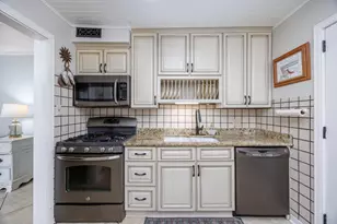 2 NE Bay Dr, Fort Walton Beach, FL 32548 - Photo 25