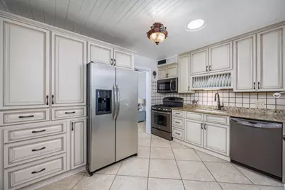 2 NE Bay Drive, Fort Walton Beach, FL 32548 - Photo 3