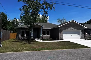 204 Starfish Rd, Mary Esther, FL 32569 - Photo 1