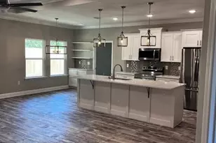 204 Starfish Rd, Mary Esther, FL 32569 - Photo 3