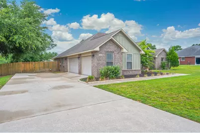 1578 Lena Street, Baker, FL 32531 - Photo 3