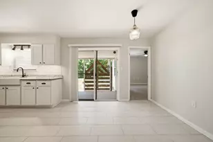320 NW Oakland Circle, Fort Walton Beach, FL 32548 - Photo 5