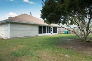 143 Palmetto Ave, Mary Esther, FL 32569 - Photo 23