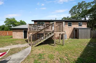 102 NW Robinwood Dr, Fort Walton Beach, FL 32548 - Photo 5