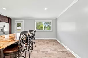 102 NW Robinwood Dr, Fort Walton Beach, FL 32548 - Photo 15