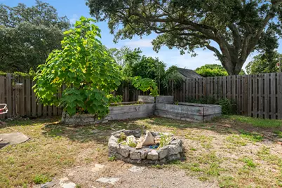 102 NW Robinwood Drive, Fort Walton Beach, FL 32548 - Photo 5