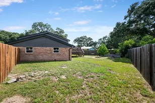 102 NW Robinwood Dr, Fort Walton Beach, FL 32548 - Photo 7