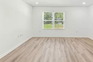 3284 Chappelwood Dr, Crestview, FL 32539 - Photo 13