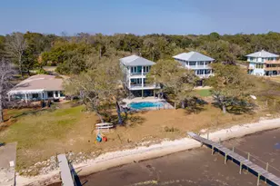 5129 Soundside Dr, Gulf Breeze, FL 32563 - Photo 37