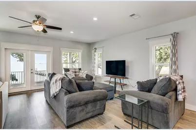 5129 Soundside Drive, Gulf Breeze, FL 32563 - Photo 21