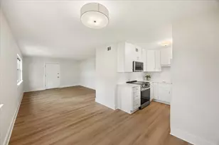1200 Shoreline Dr, Gulf Breeze, FL 32561 - Photo 9