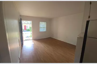 551 E Miracle Strip Parkway #8, Mary Esther, FL 32569 - Photo 5