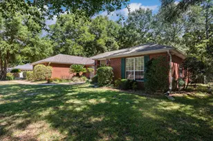 5843 Saratoga Dr, Crestview, FL 32536 - Photo 3