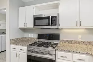 305 Parkwood Pl, Niceville, FL 32578 - Photo 13