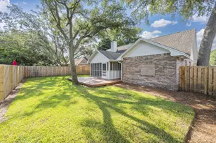 305 Parkwood Pl, Niceville, FL 32578 - Photo 37