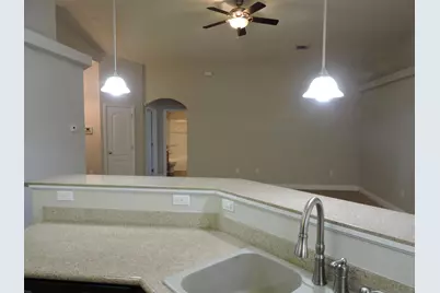 4642 Hermosa Road, Crestview, FL 32539 - Photo 9