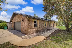 390 Angela Ln, Mary Esther, FL 32569 - Photo 7
