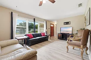 116 NW Hudson Dr, Fort Walton Beach, FL 32548 - Photo 9