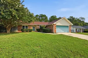 1243 Jefferyscot Dr, Crestview, FL 32536 - Photo 1