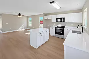 5436 Bayleaf Dr, Crestview, FL 32539 - Photo 11