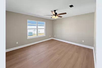 5436 Bayleaf Drive, Crestview, FL 32539 - Photo 13