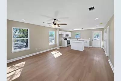 5436 Bayleaf Drive, Crestview, FL 32539 - Photo 9