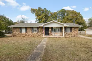 469 Stillwell Blvd, Crestview, FL 32539 - Photo 1