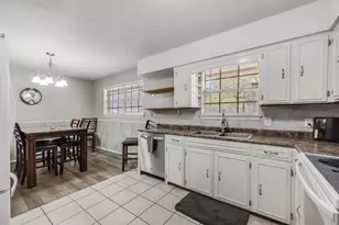 469 Stillwell Blvd, Crestview, FL 32539 - Photo 13