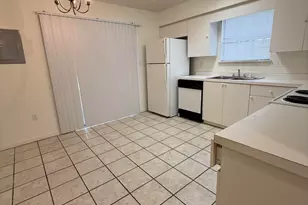 946 Rachel Dr, Mary Esther, FL 32569 - Photo 3