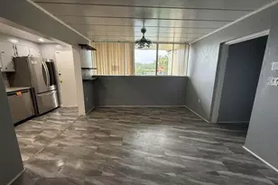 300 Miracle Strip Parkway Pkwy, Mary Esther, FL 32569 - Photo 3