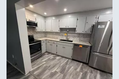 300 Miracle Strip Parkway Parkway #1C, Mary Esther, FL 32569 - Photo 3