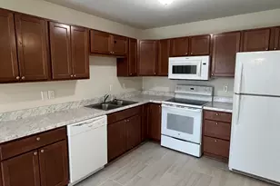 19 SE Park Circle, Fort Walton Beach, FL 32548 - Photo 5