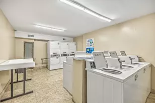 201 E College Blvd, Niceville, FL 32578 - Photo 17