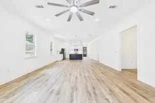 19 B Bayview Dr, Shalimar, FL 32579 - Photo 23