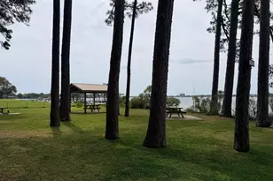19 B Bayview Dr, Shalimar, FL 32579 - Photo 55