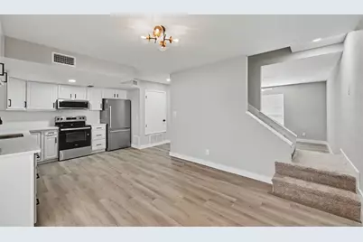 136 Valencia Drive, Fort Walton Beach, FL 32547 - Photo 13