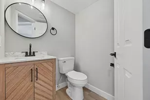 136 Valencia Dr, Fort Walton Beach, FL 32547 - Photo 5