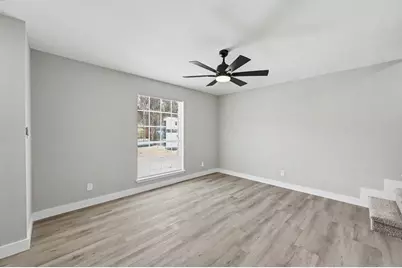 136 Valencia Drive, Fort Walton Beach, FL 32547 - Photo 3