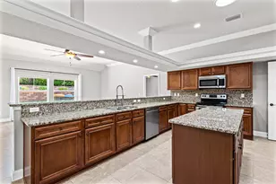 1341 N Bayshore Dr, Valparaiso, FL 32580 - Photo 13