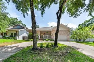 1341 N Bayshore Dr, Valparaiso, FL 32580 - Photo 1