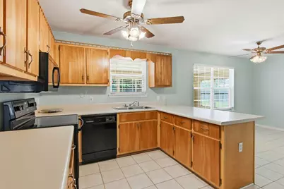 5802 Stafford Boulevard, Crestview, FL 32539 - Photo 11
