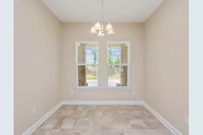 3048 Crown Creek Circle, Crestview, FL 32539 - Photo 9