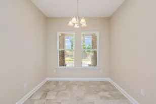 3048 Crown Creek Cir, Crestview, FL 32539 - Photo 9