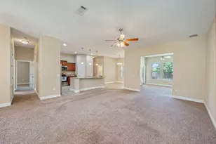 3048 Crown Creek Cir, Crestview, FL 32539 - Photo 5