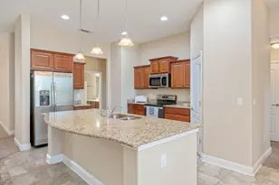 3048 Crown Creek Cir, Crestview, FL 32539 - Photo 7